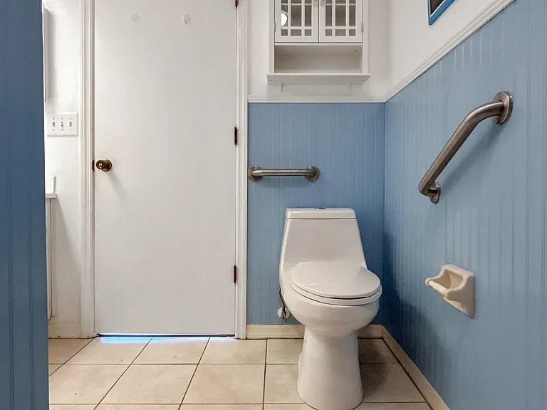 1750 Atrium Dr — Photo 18