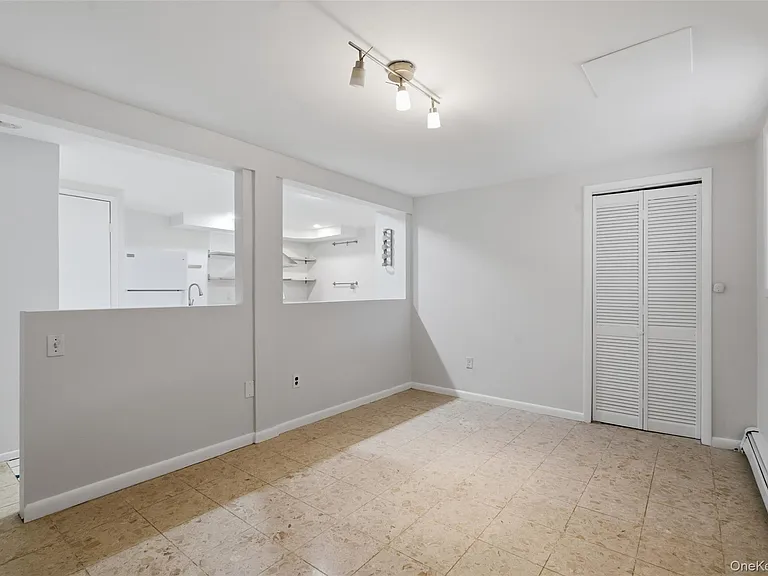 25 Woodland Terrace Ct — Photo 17