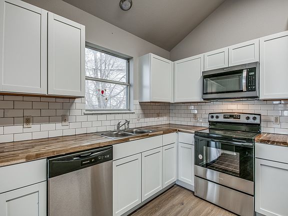 2nd image of 610 Lonestar Park Ln