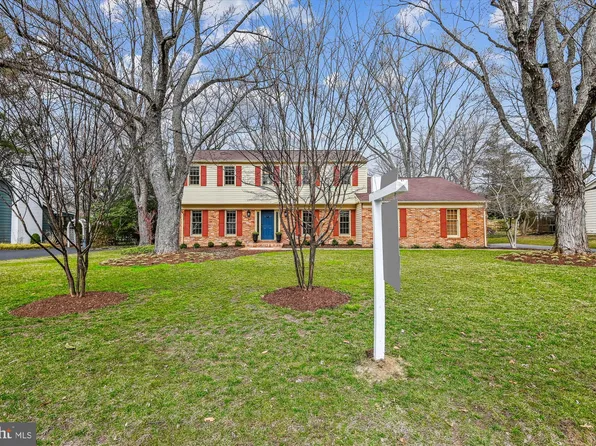 327 Saint Bees Dr, Severna Park, MD 21146