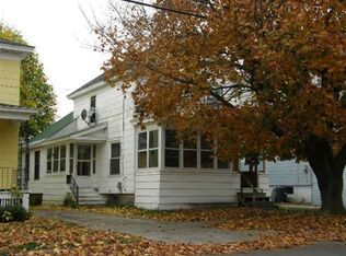 140 E 9th St, Oswego, NY 13126