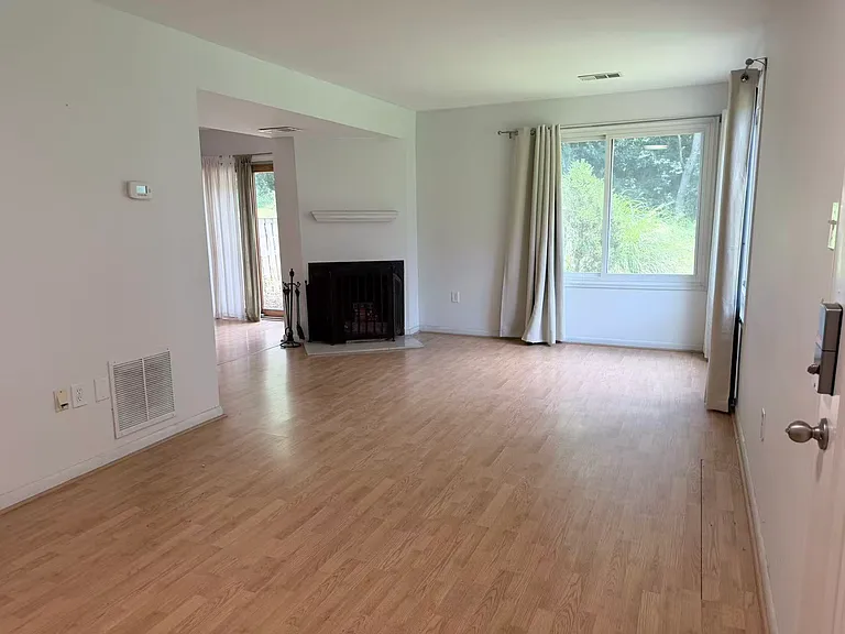 18711 Paprika Ct — Photo 3