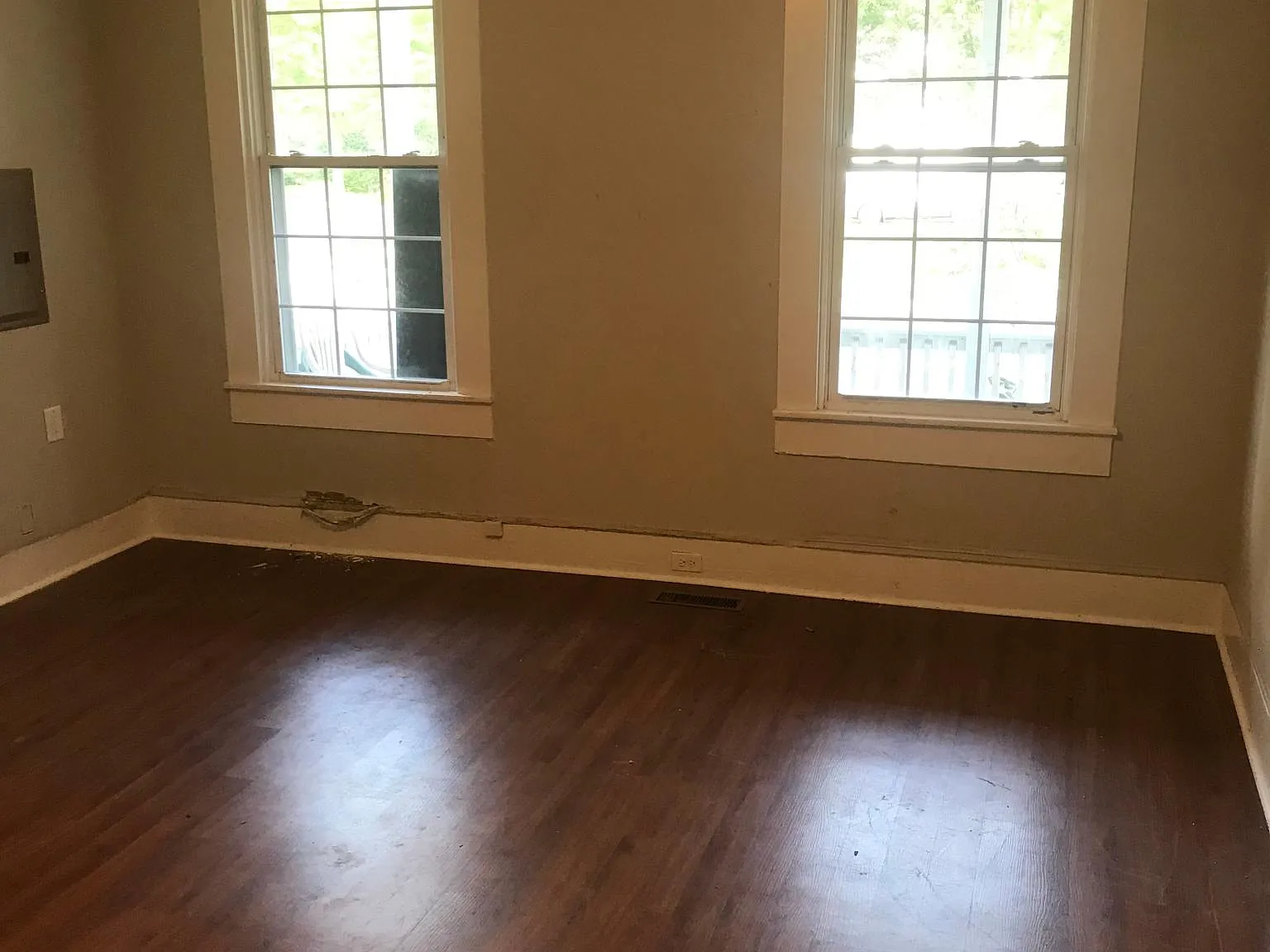 36 S Aurora St — Photo 3