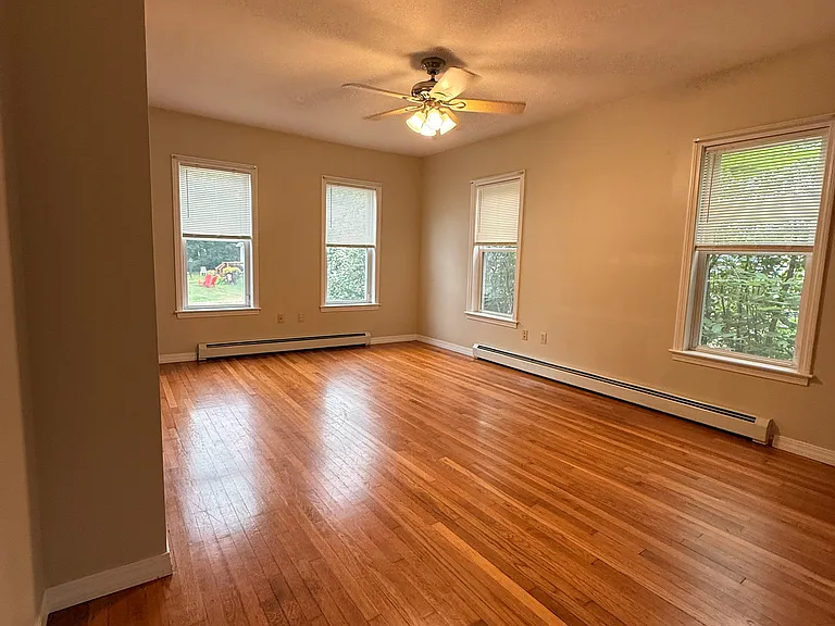 63 Maple St #102 — Photo 7