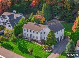 313 W Stevens Avenue, Wyckoff, NJ 07481