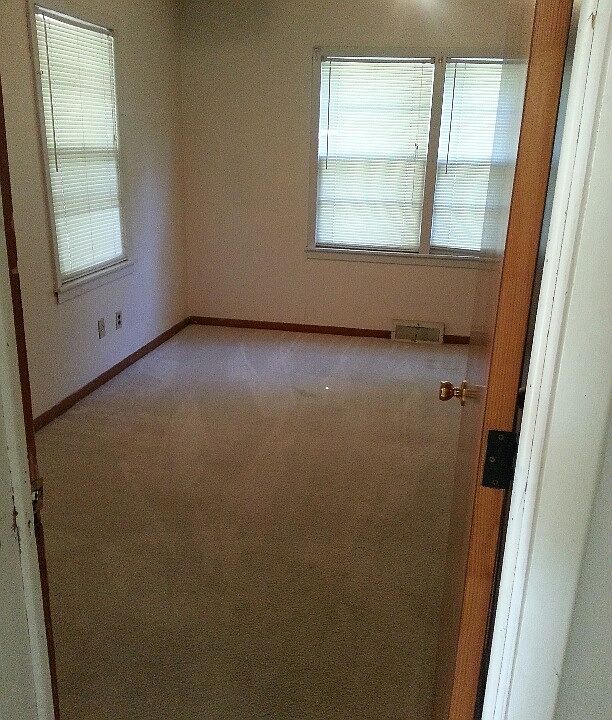 1st image of 454 E Market St