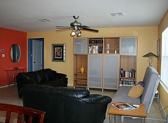 3rd image of 316 Phillips St