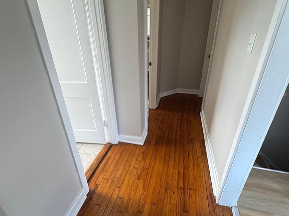 3rd image of 6209 Pasteur Blvd
