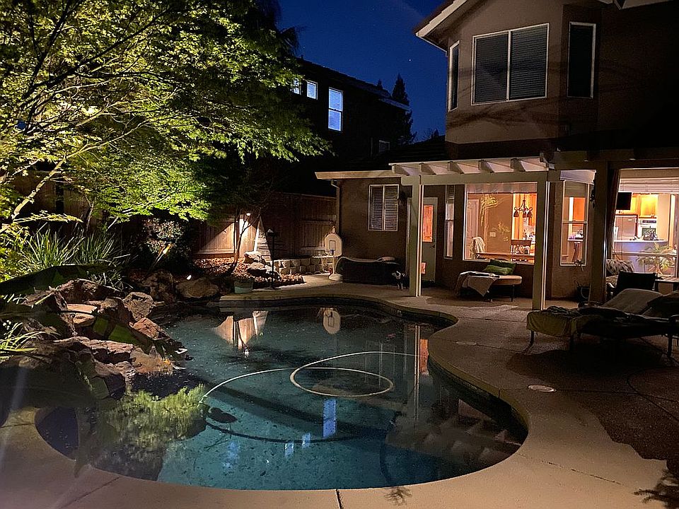 1st image of 200 Crenshaw Ct