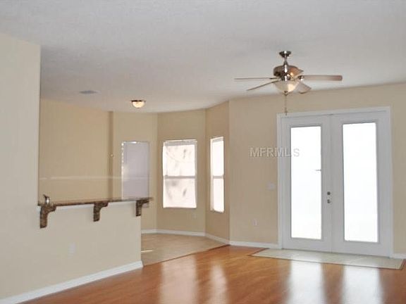 3rd image of 1011 E Mohawk Ave