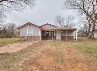 510 S 6th St, Noble, OK 73068