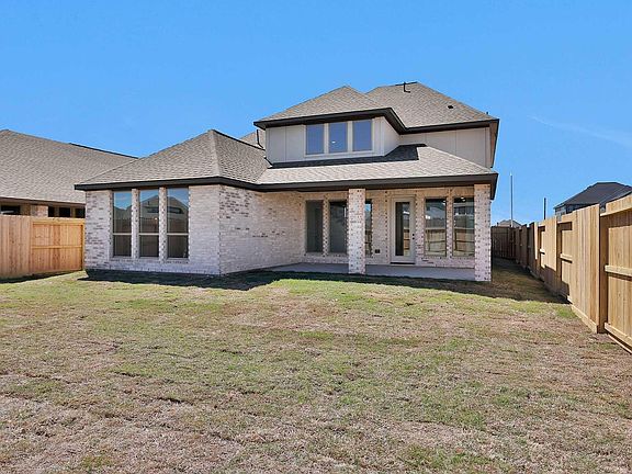 7th image of this home