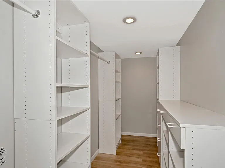 30W150 Foxboro Ct — Photo 33