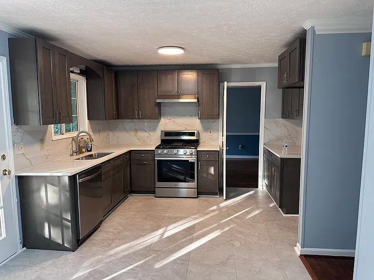 545 River Overlook Dr — Photo 14