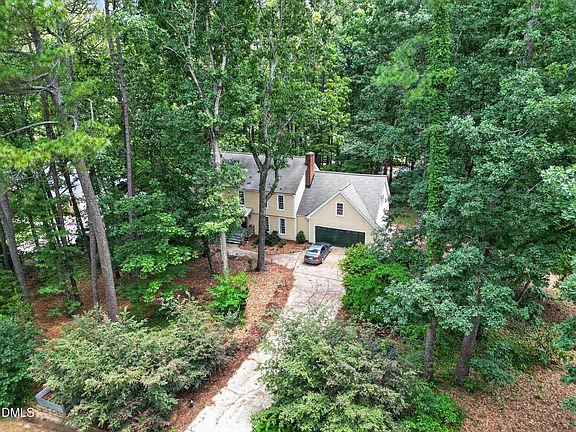 5th image of 8824 Woodyhill Rd