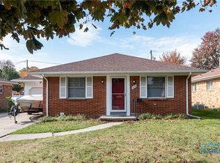 6049 Dixon Ave, Toledo, OH 43613