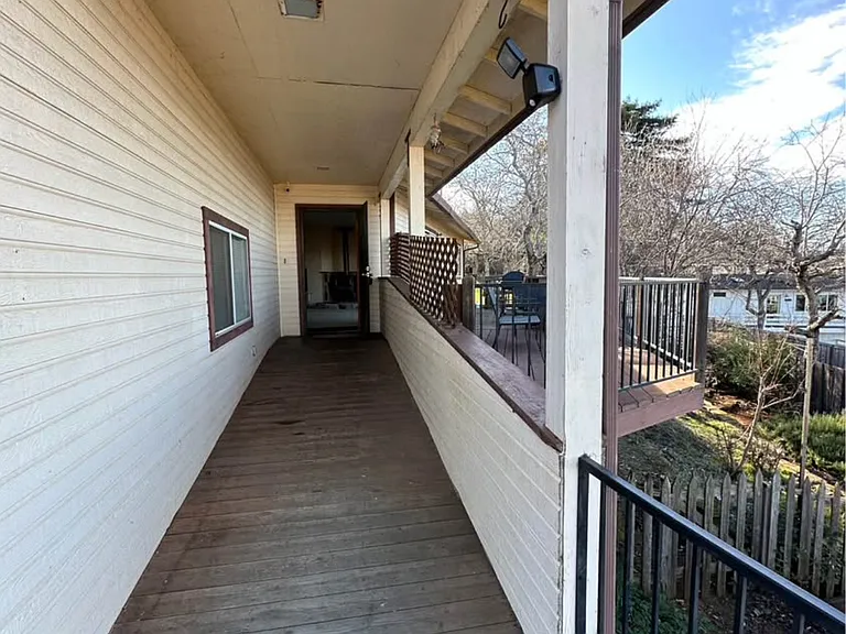 3003 Riviera Heights Dr — Photo 24