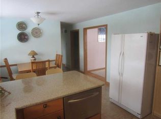 35 Blue Stone Dr, Woonsocket, RI 02895