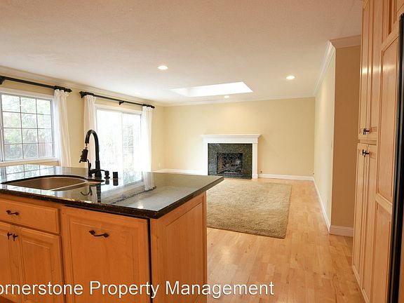 4th image of 1148 Holly Ann Pl
