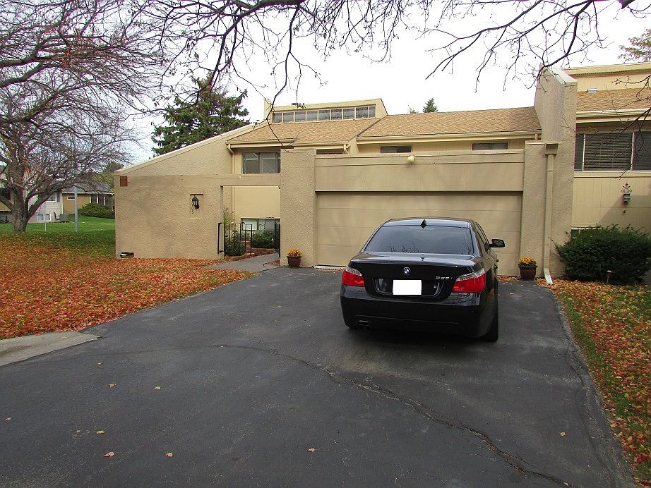 1st image of 2905 S 160th Cir