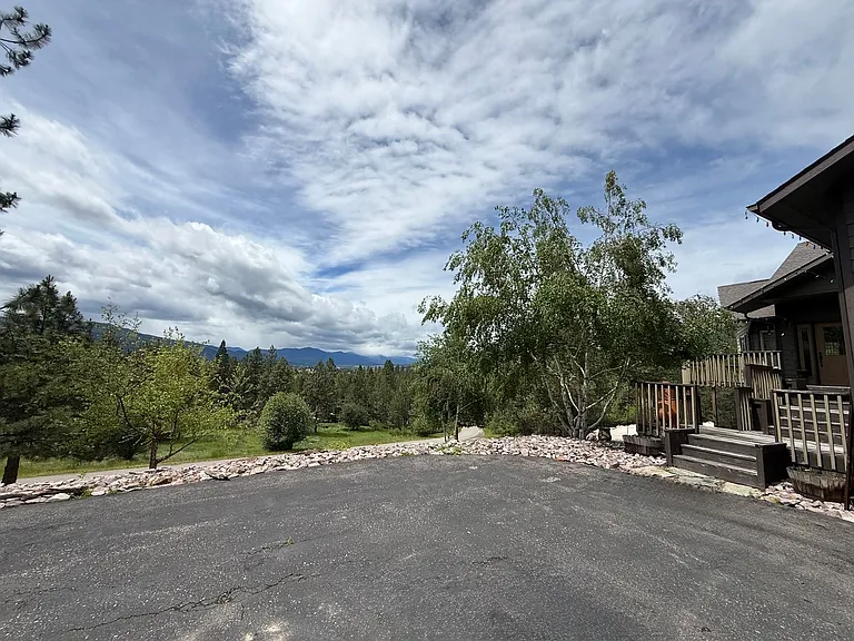 15284 Savik Ln — Photo 40