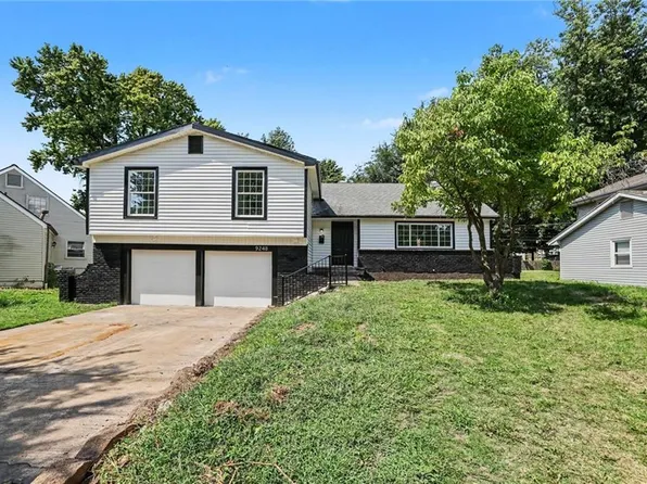 9248 Switzer Rd, Overland Park, KS 66214