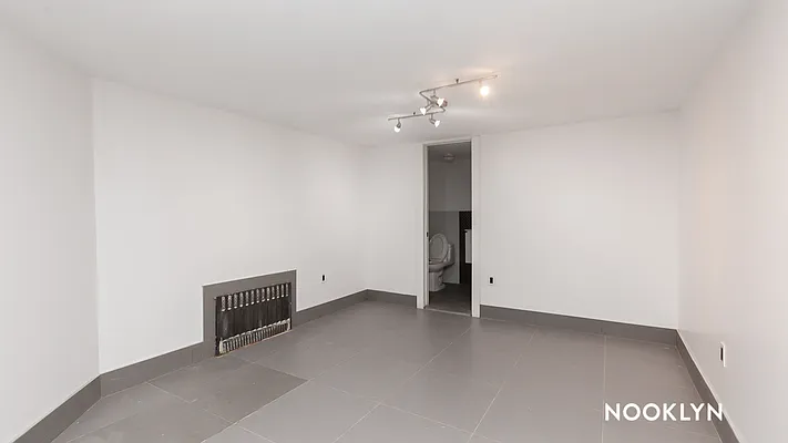 Rented by Nooklyn NYC LLC | media 16