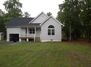 60 Tarheel Rd, Southport, NC 28461