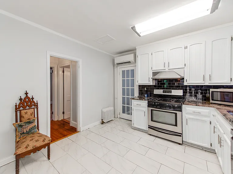 1208 Oakwood Ave — Photo 11
