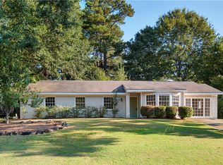 1041 Stage Rd, Auburn, AL 36830