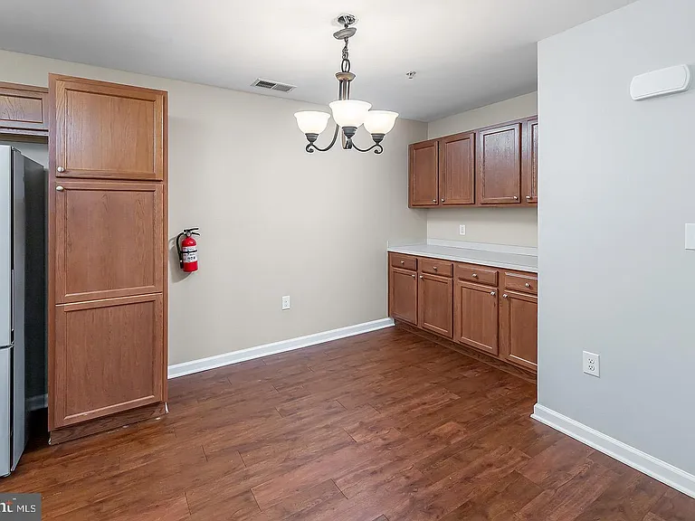 1122 Tristram Cir — Photo 7