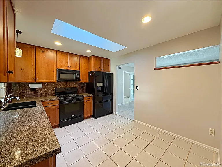 3677 S Norfolk Way — Photo 14
