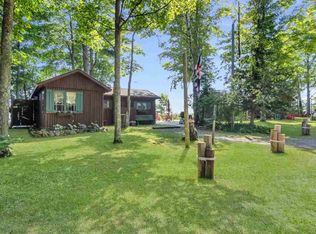 3732 S Lee Point Rd, Suttons Bay, MI 49682