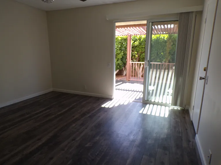 1689 N Sunflower Ct — Photo 4