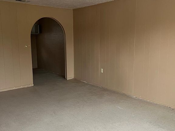 3rd image of 2816 N Martin Ave APT C