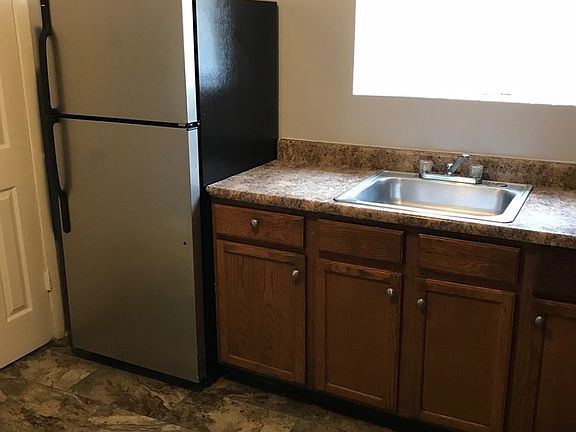 2nd image of 1111 Broadway Ave APT 1N