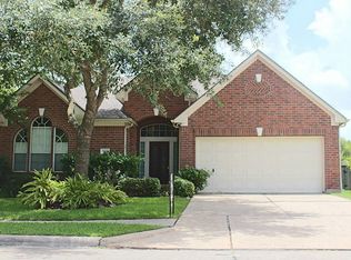 7310 Maple Run Dr, Sugar Land, TX 77479