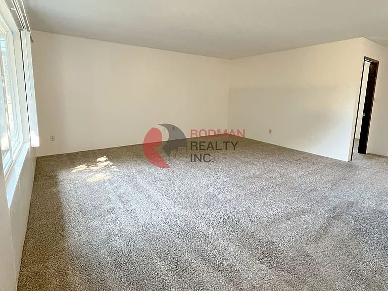 838 9th Ave #AVENUE;-848 — Photo 8