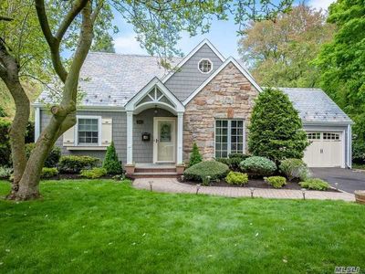189 Bourndale Rd N, Manhasset, NY, 11030