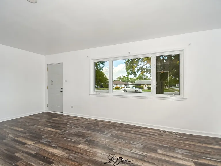 17103 Burnham Ave — Photo 4