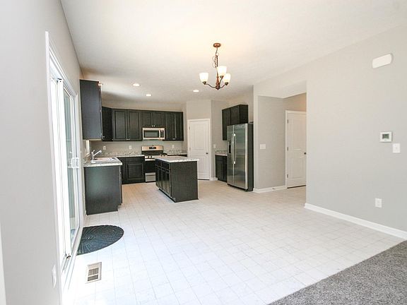 4th image of 7232 Blackwell Dr