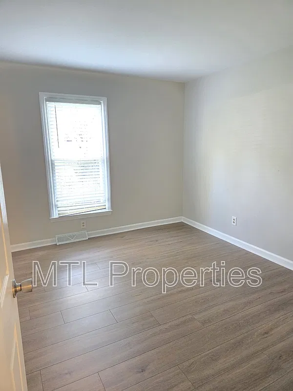 4 bed, 2.0 bath, 1557 sqft, $2,150 — Photo 2