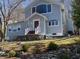 4 Birch Rd, Sloatsburg, NY 10974