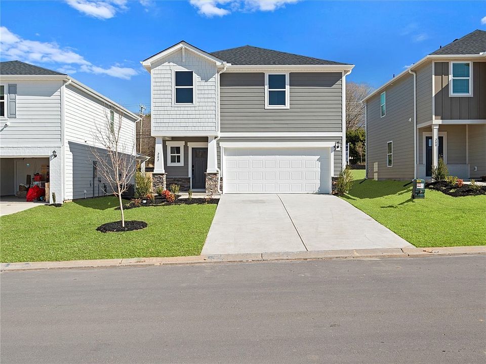 1st image of 202 Penland Ln