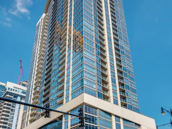 100 14th St APT 2205, Chicago, IL 60605