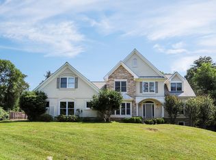 710 Parrish Farm Ln, Great Falls, VA 22066