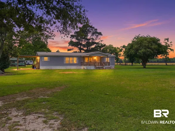 926 Tumbling Ln, Atmore, AL 36502