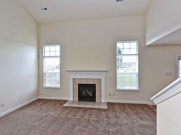 3rd image of 429 Glencroft Dr