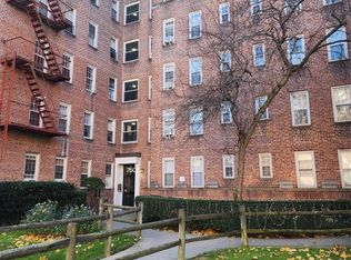 760 Bronx River Road #A-65, Bronxville, NY 10708