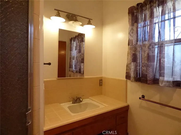 5436 Robinhood Ave — Photo 13